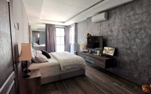 SEMI-DETACHED @ TANJUNG BUNGAH – TASTEFULLY RENOVATED & FULLY FURNISHED