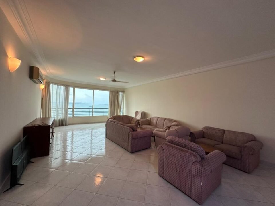 Gurney Beach Resort @ Gurney Drive