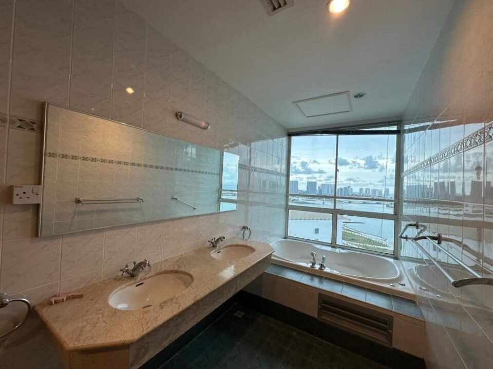 Gurney Beach Resort @ Gurney Drive