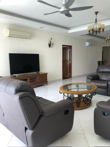 Gurney Beach Resort @ Gurney Drive
