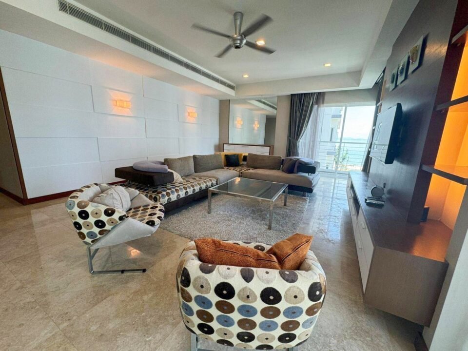 Gurney 11 Condo @ Gurney Drive