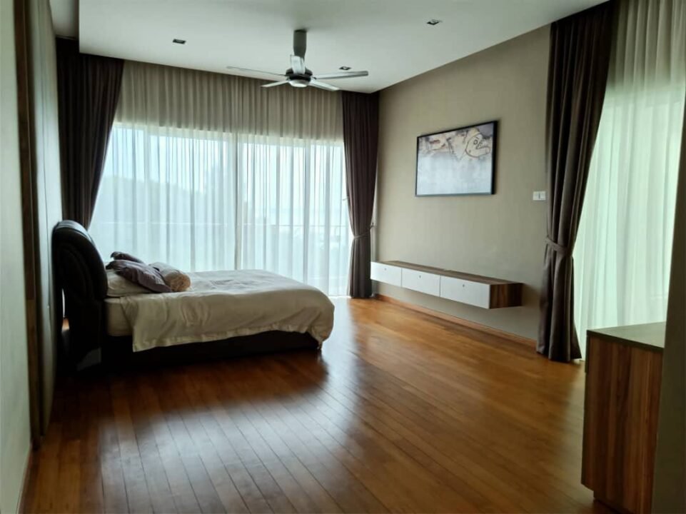 Tanjung Bungah Super Condo