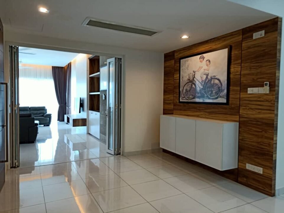 Tanjung Bungah Super Condo