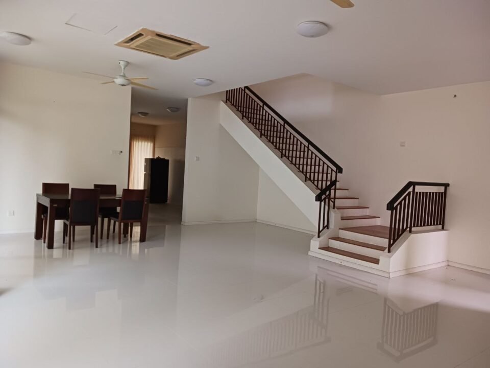 3-Storey Semi-detached @ Tropika Ferringhi, Batu Ferringhi